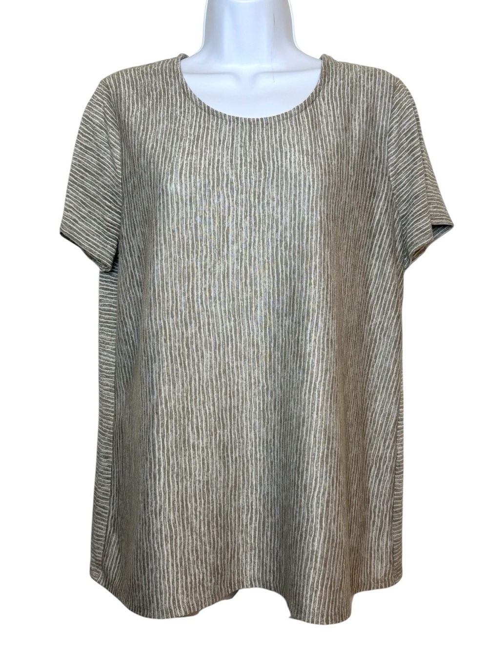 Chico’s Gray Green Striped Short Sleeve Top Relaxed Lightweight Tee